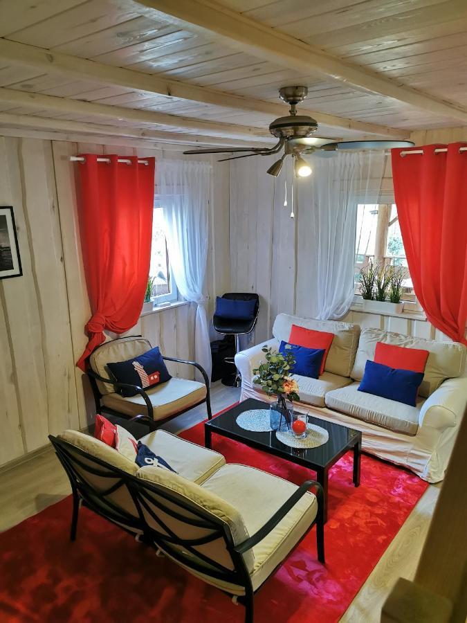 Villa Eden Ślesin Exteriör bild